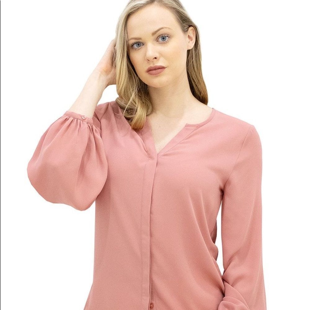 ✨ Violet & Claire Blouse✨